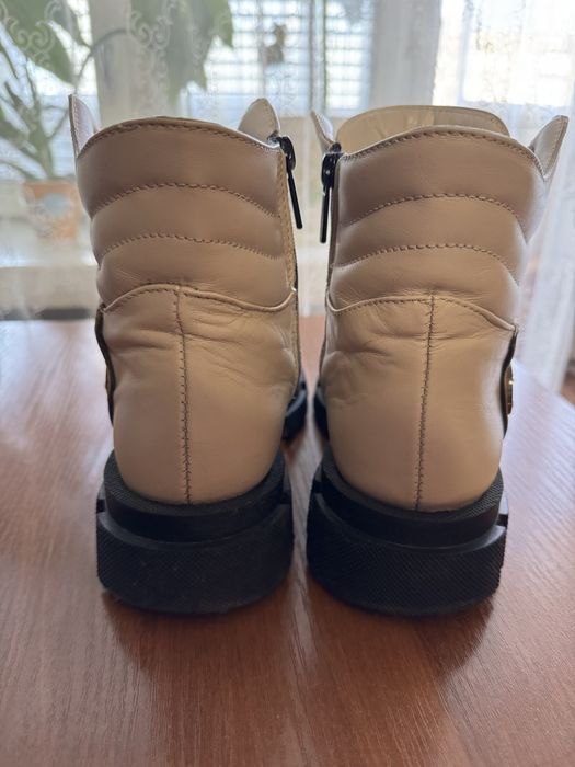 Продам ботинки, весна-осінь