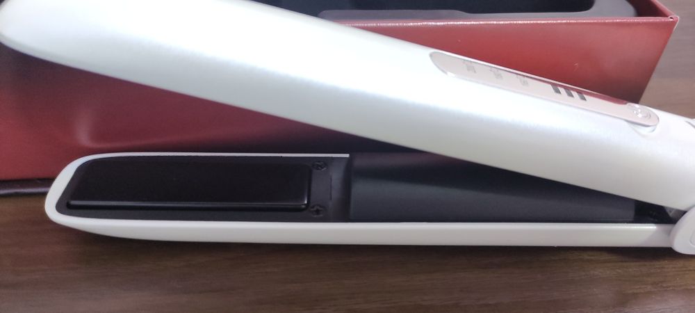 Портативний бездротовий акумуляторний випрямляч-праска для волосся VGR