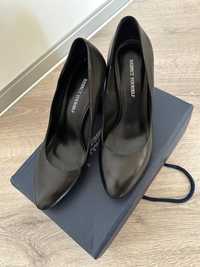 Кластчні чорні туфлі