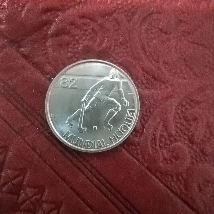 Moedas escudo Mundial hóquei 82