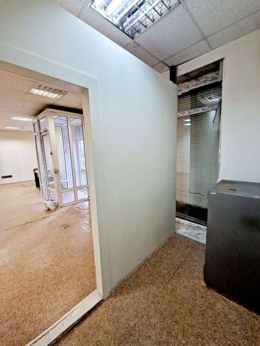 Вул. Костенко! 100кв.м в центрі міста!