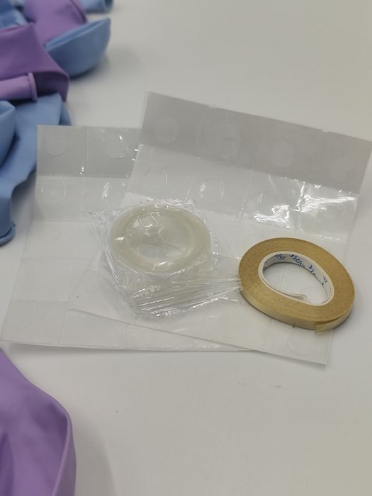 Zestaw pastelowych balonów ok. 75 szt — fioletowe, niebieskie, szare