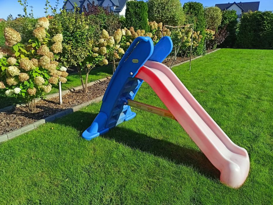 Zjeżdżalnia dziecięca