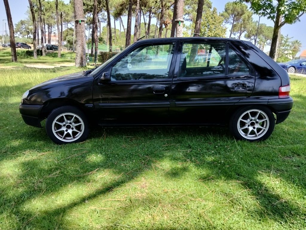 Citroen saxo 1.1 ano 2001