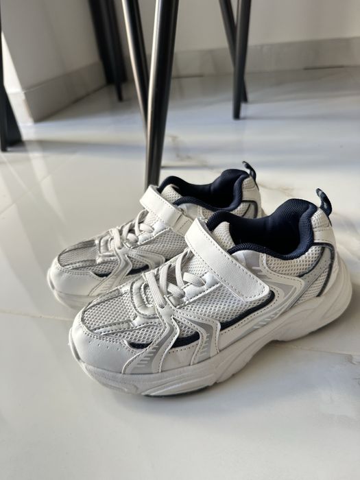 Кросівки на хлопчика