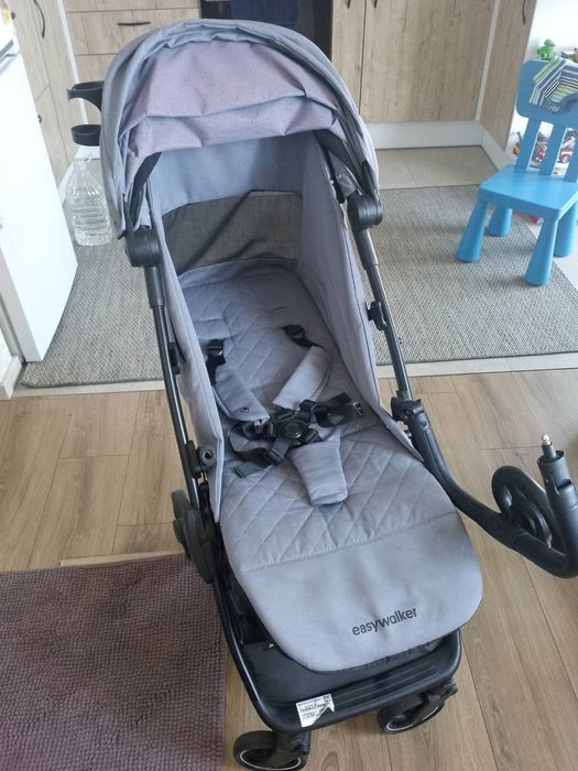 Дитяча прогулянкова коляска Easy walker