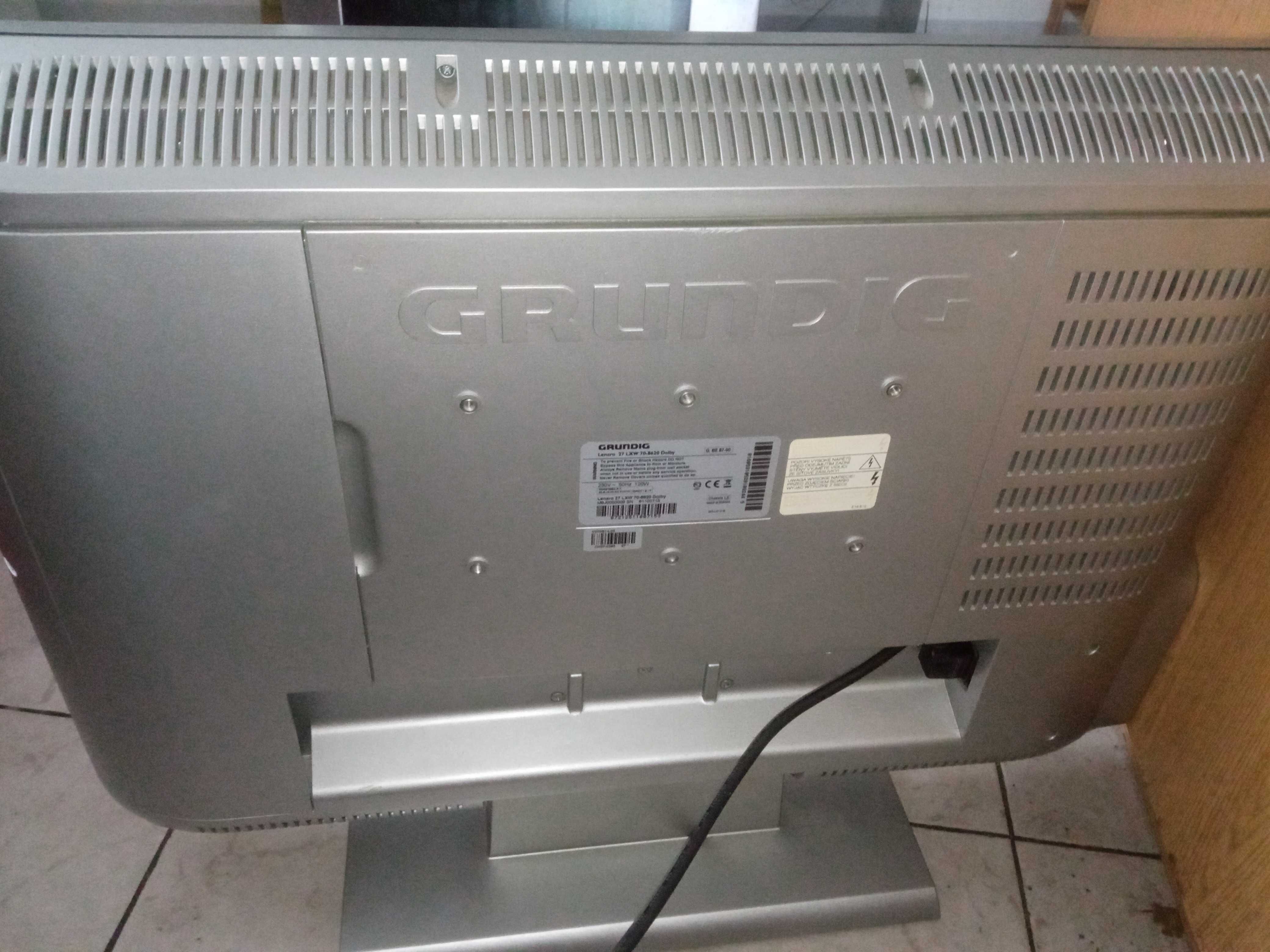 Telewizor Grundig Lenaro 27 cali 27 LXW 70-8620 Dolby kurier gratis
