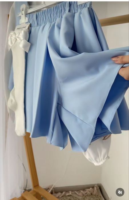 Костюм святковий для дівчинки