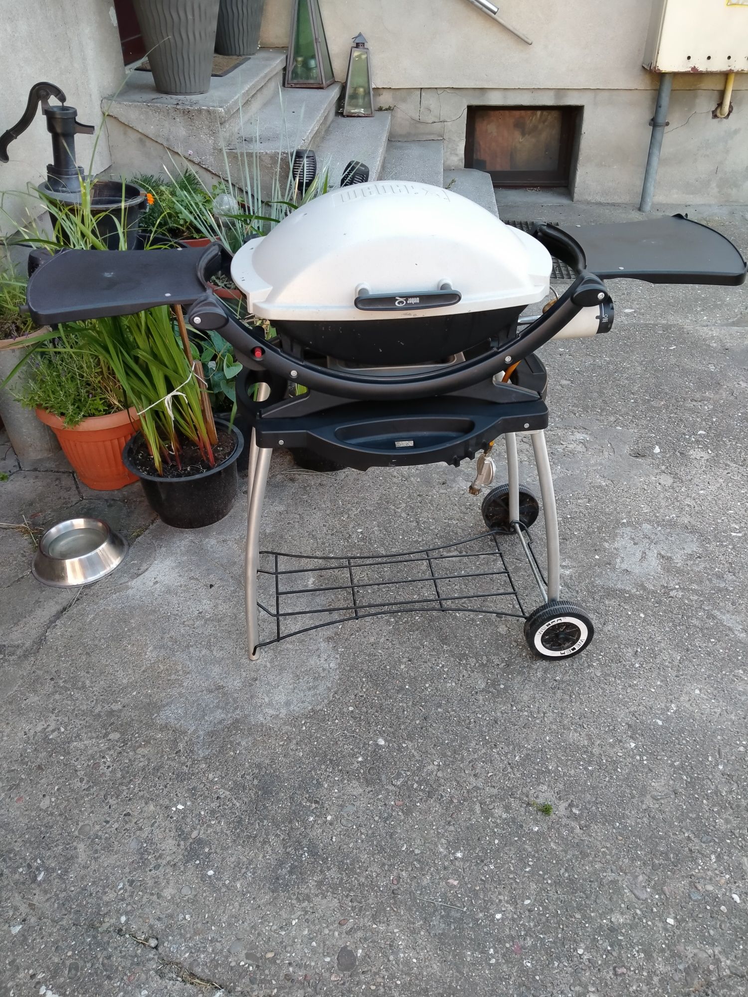 Grill gazowy weber