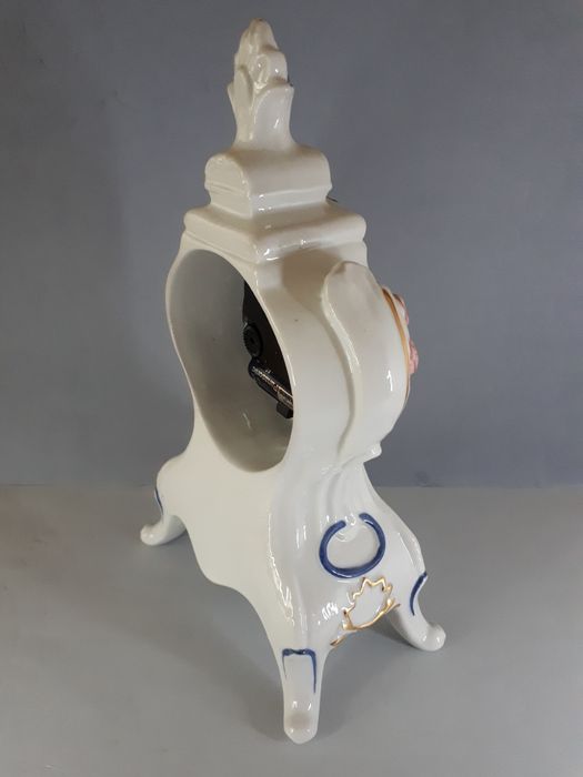 Porcelanowy zegar kominkowy Tajwan