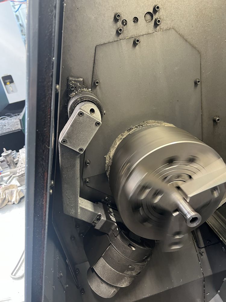 Sprzedam tokarke cnc Mazak