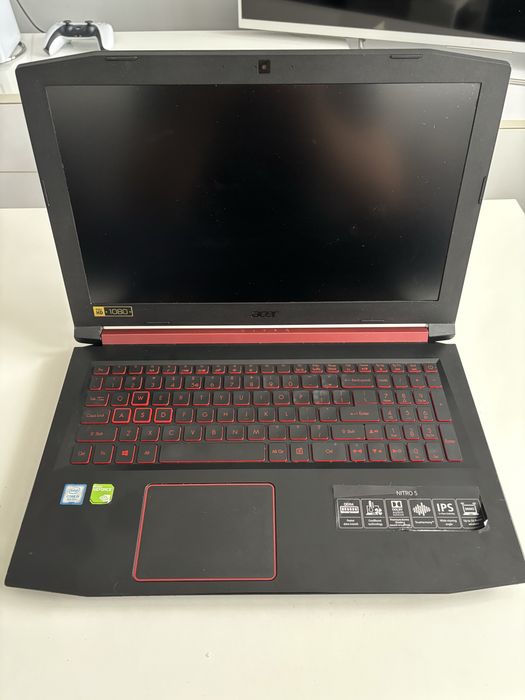 Laptop Acer Nitro i5, 8Gb, nvida mx150 2Gb. Windows 11