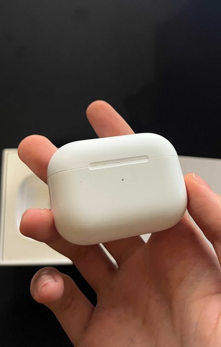 Airpods Pro 1 покоління