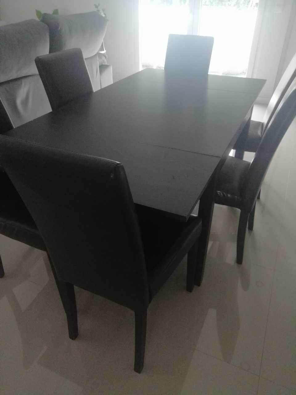 Mesa de jantar com 6 cadeiras