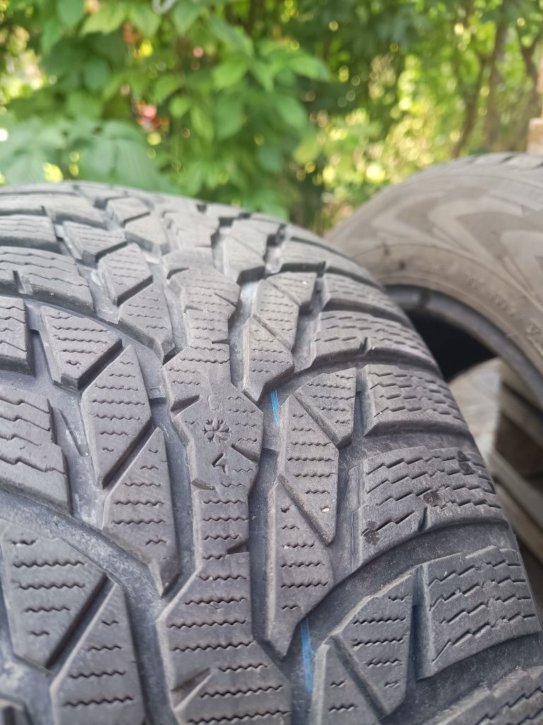 Nokian WRd4 215/55/r17 98H komplet opon zimowych