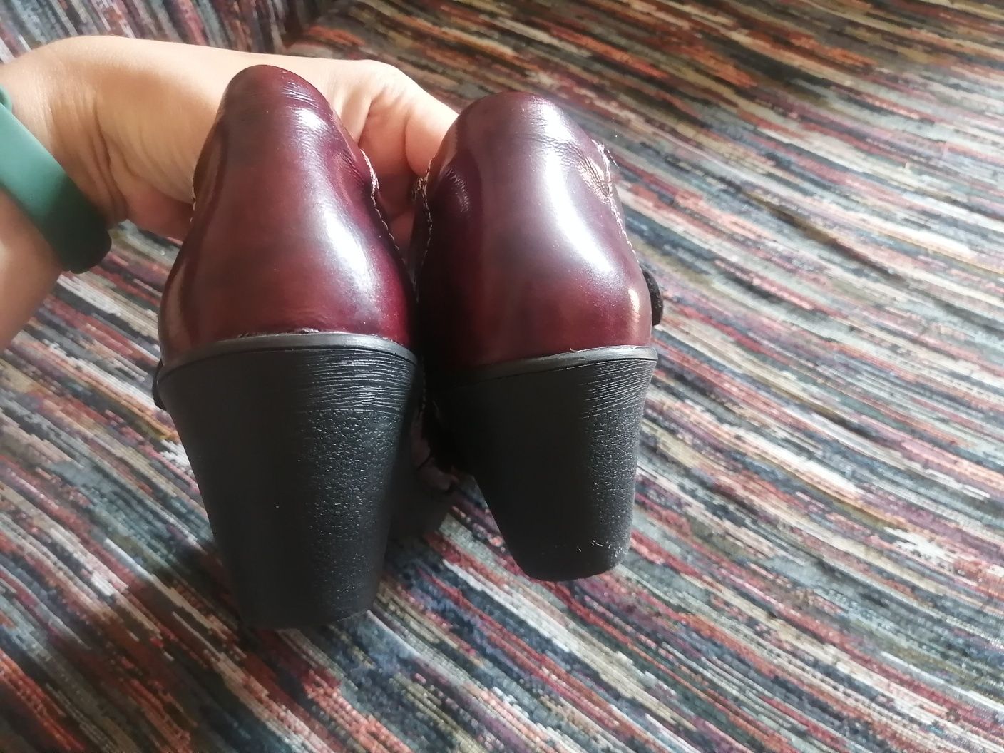 Женские кожаные туфли Suave 40-40.5, 41 р. на каблуке.