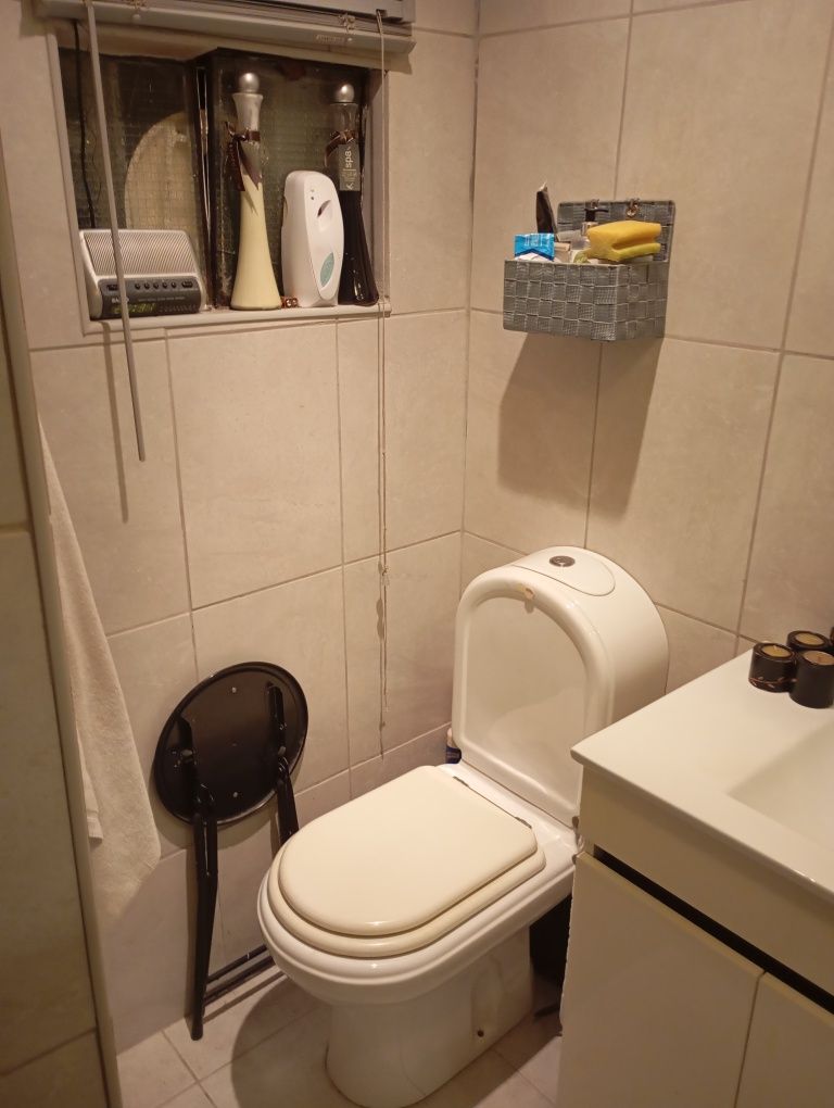 Aluguer quarto cama casal senhora ou menina