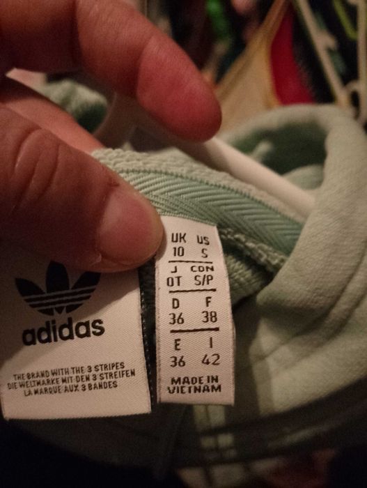 Markowe bluzy dziecięce 134-140