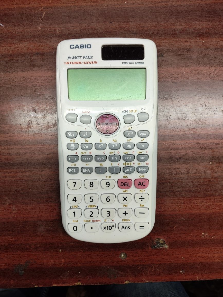 Калькулятор Casio fx-85GT Plus