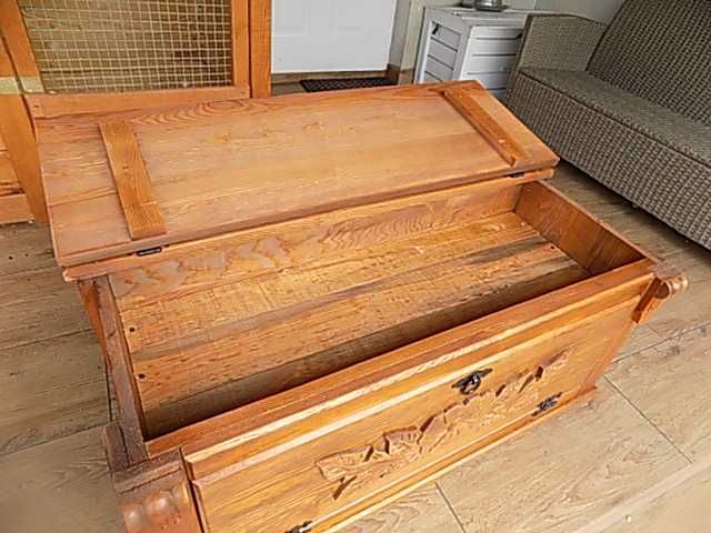 szafka, skrzynia, komoda z litego drewna 100x42x50wys