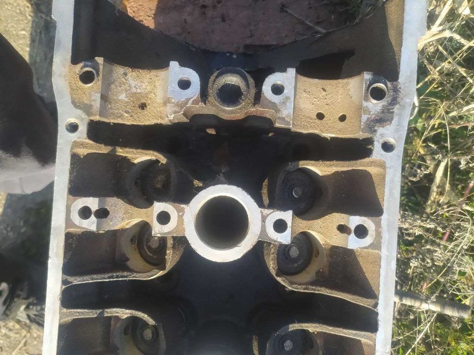 Продам головку на газель