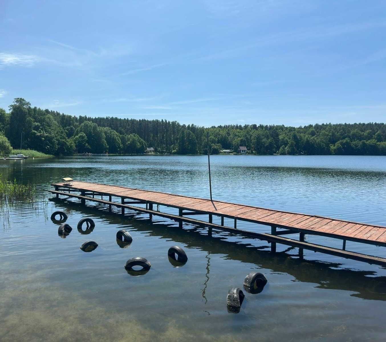 Domek nad jeziorem