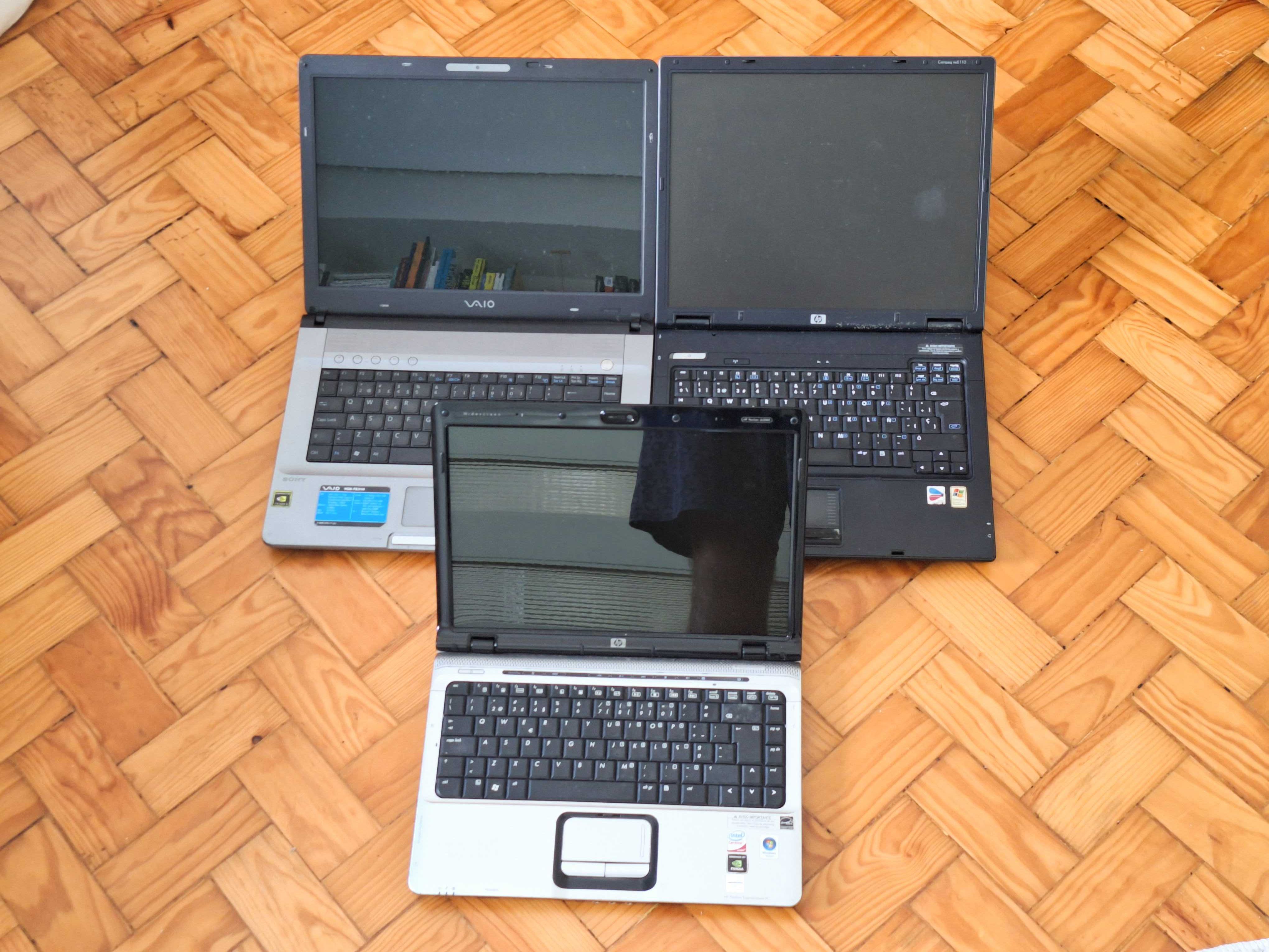 Computadores portáteis para peças c/carregador