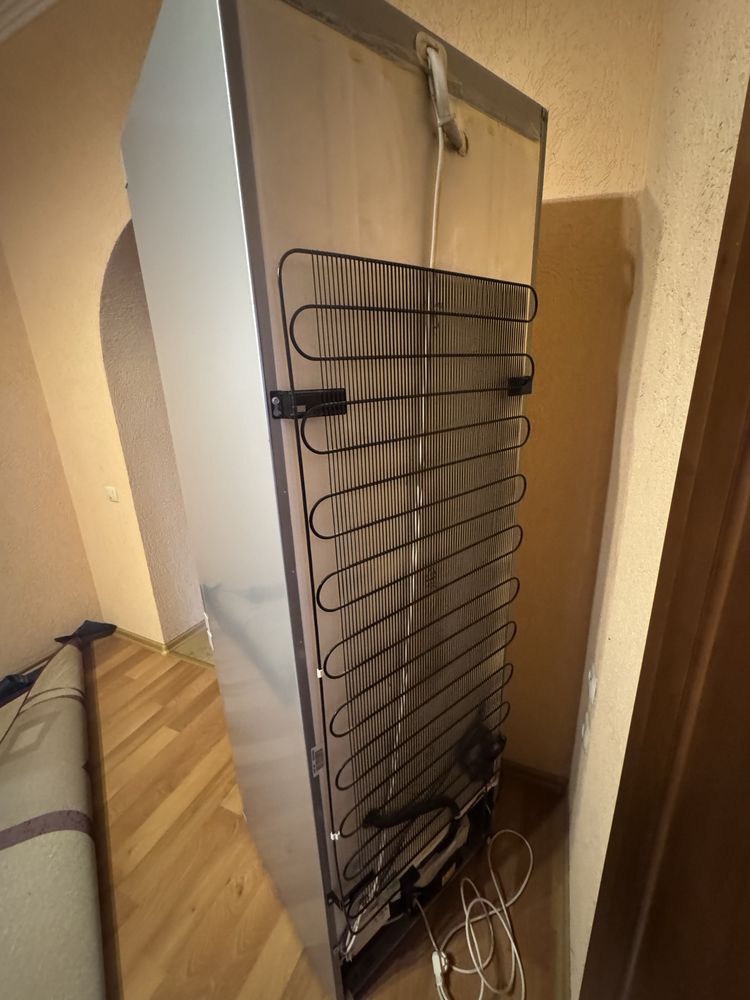 Холодильник ELECTROLUX ENB 35405 S8