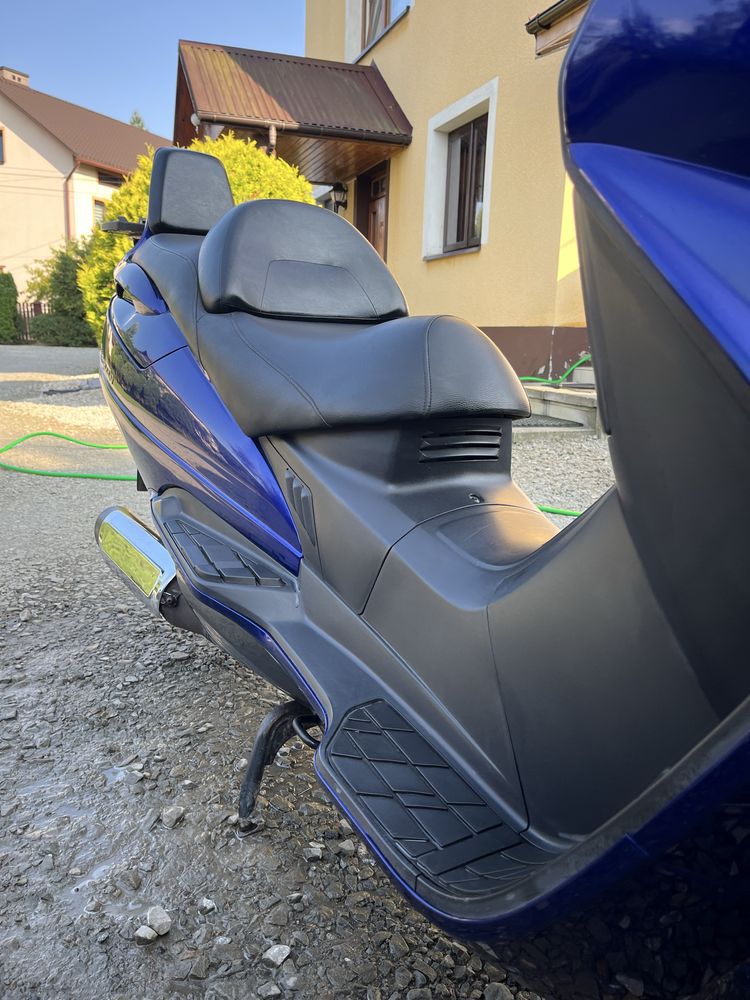 Suzuki Burgman 250 | Super stan