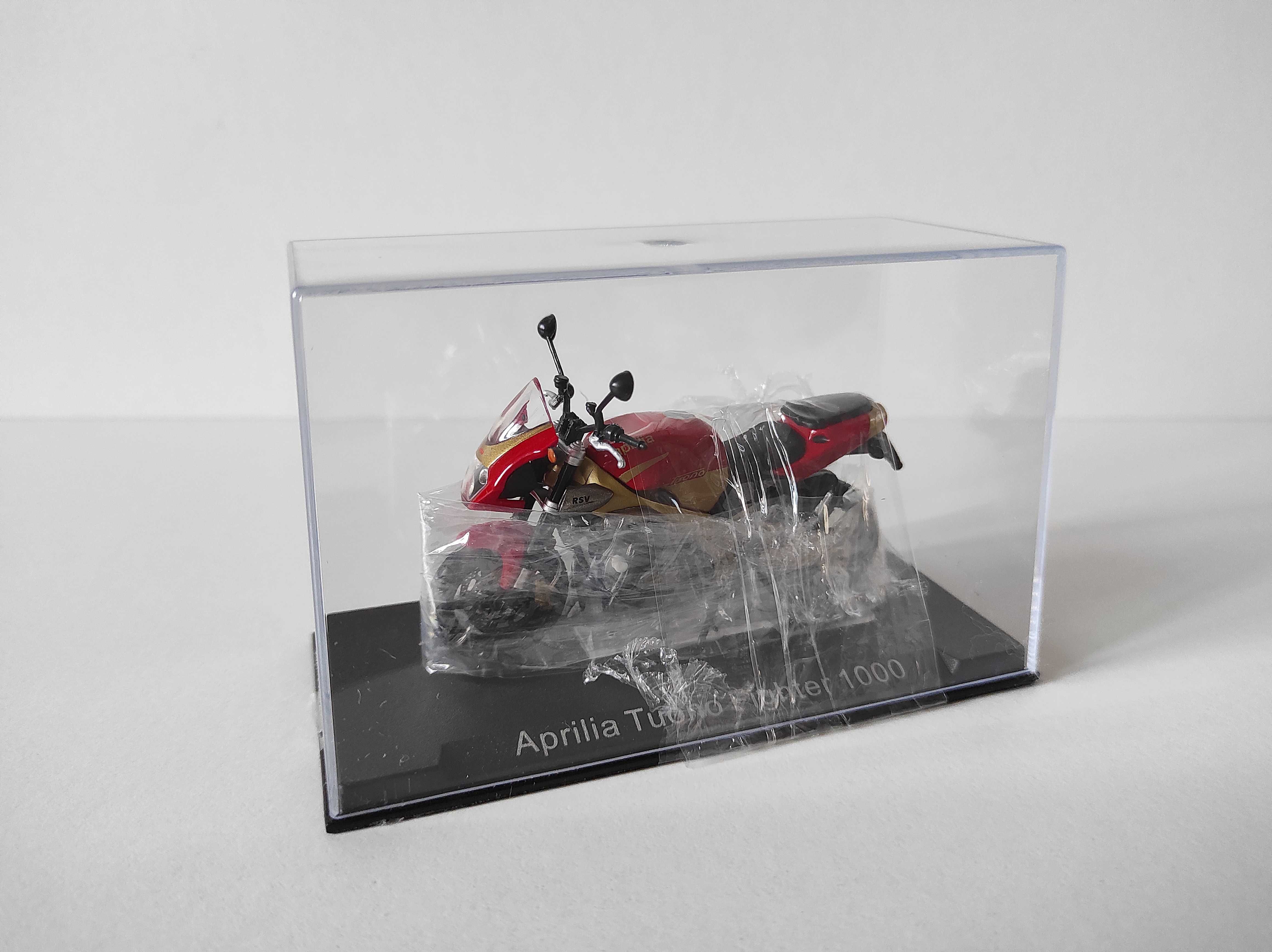 Aprilia Tuono Fighter 1000 Motor Motocykl 1:24