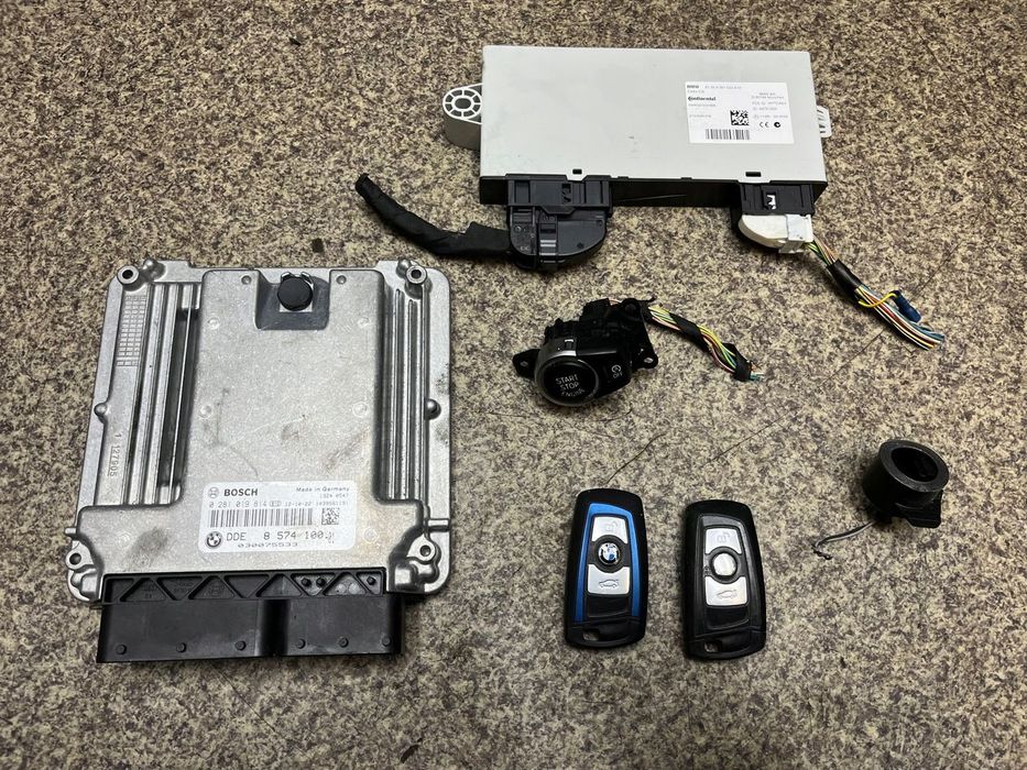 Zestaw startowy sterownik silnika CAS kluczyk 3.0 D N57 258 KM BMW F25 X3