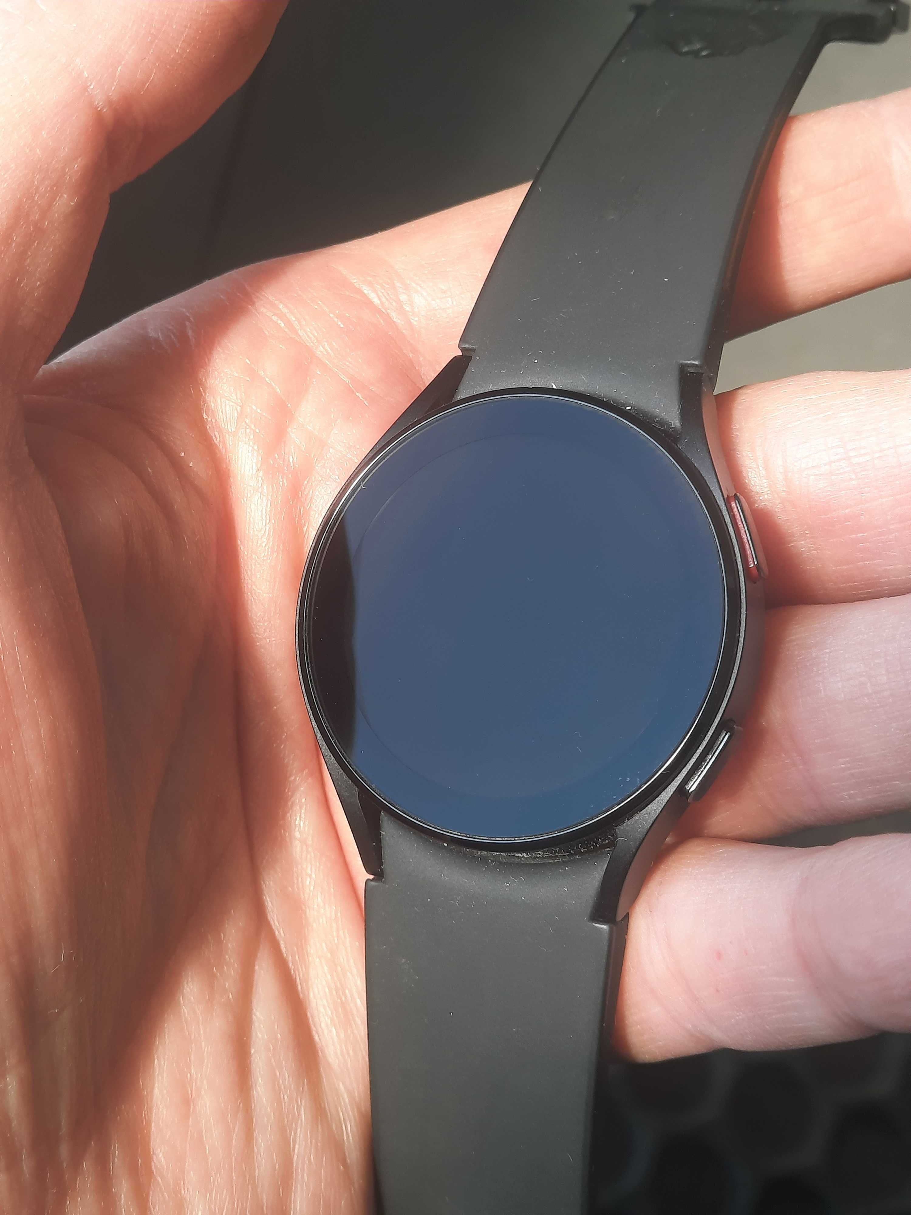 Смарт-часы Samsung Watch 4 40mm ( Смарт-часы Samsung R860 )