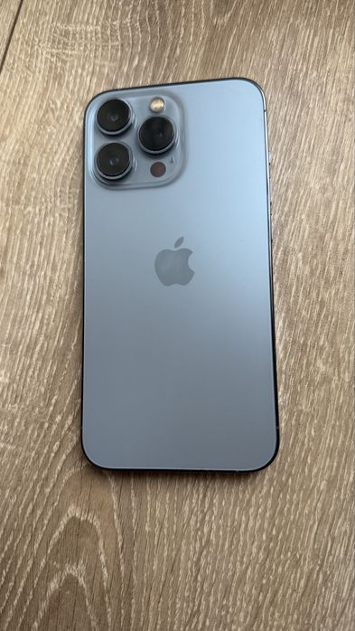 Продам Iphone 13 pro 256
