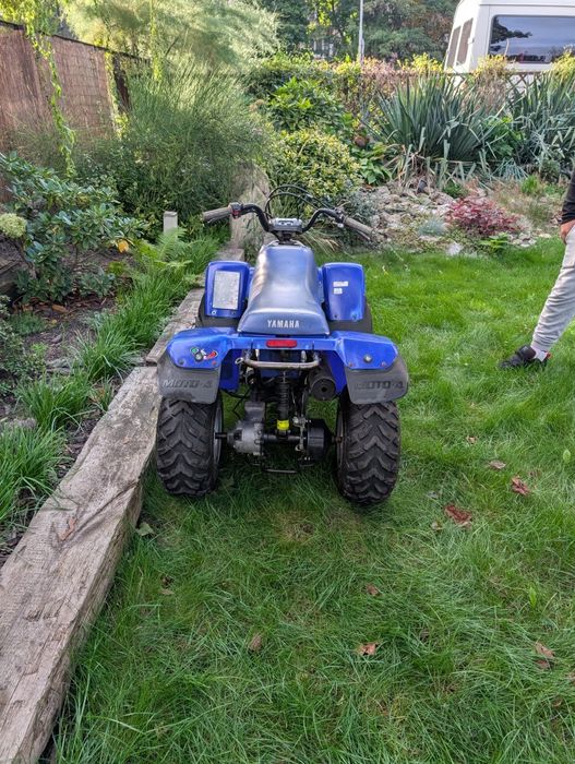 Niebieski quad Yamaha badger yfm 80 2001