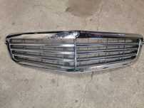 Mercedes C-kl W204 atrapa grill zderzaka