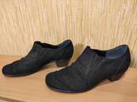 жіночі шкіряні закриті туфлі на широких підборах Gabor р.39,5 -26см