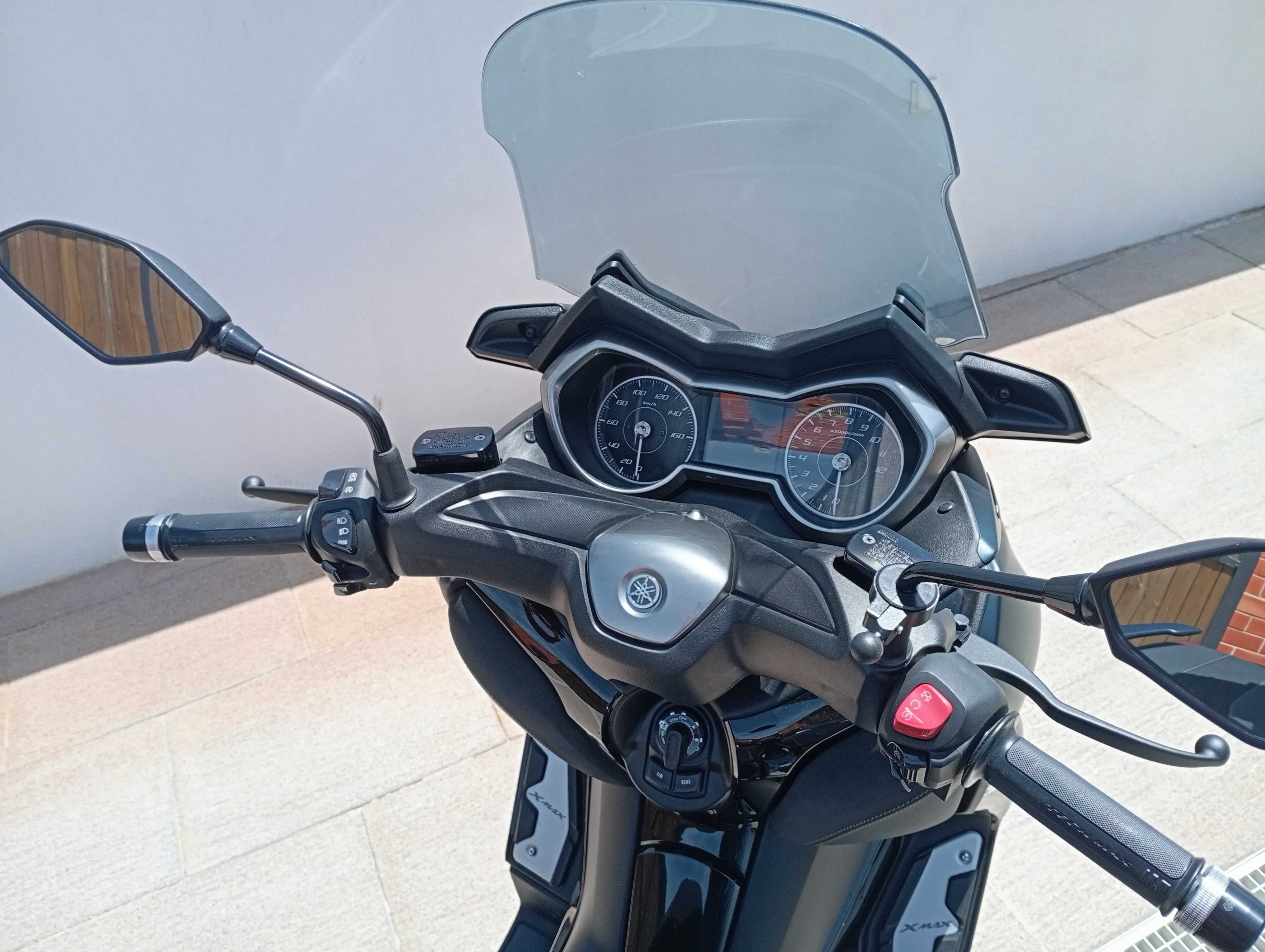 Yamaha XMAX 125 Tech Max com GARANTIA