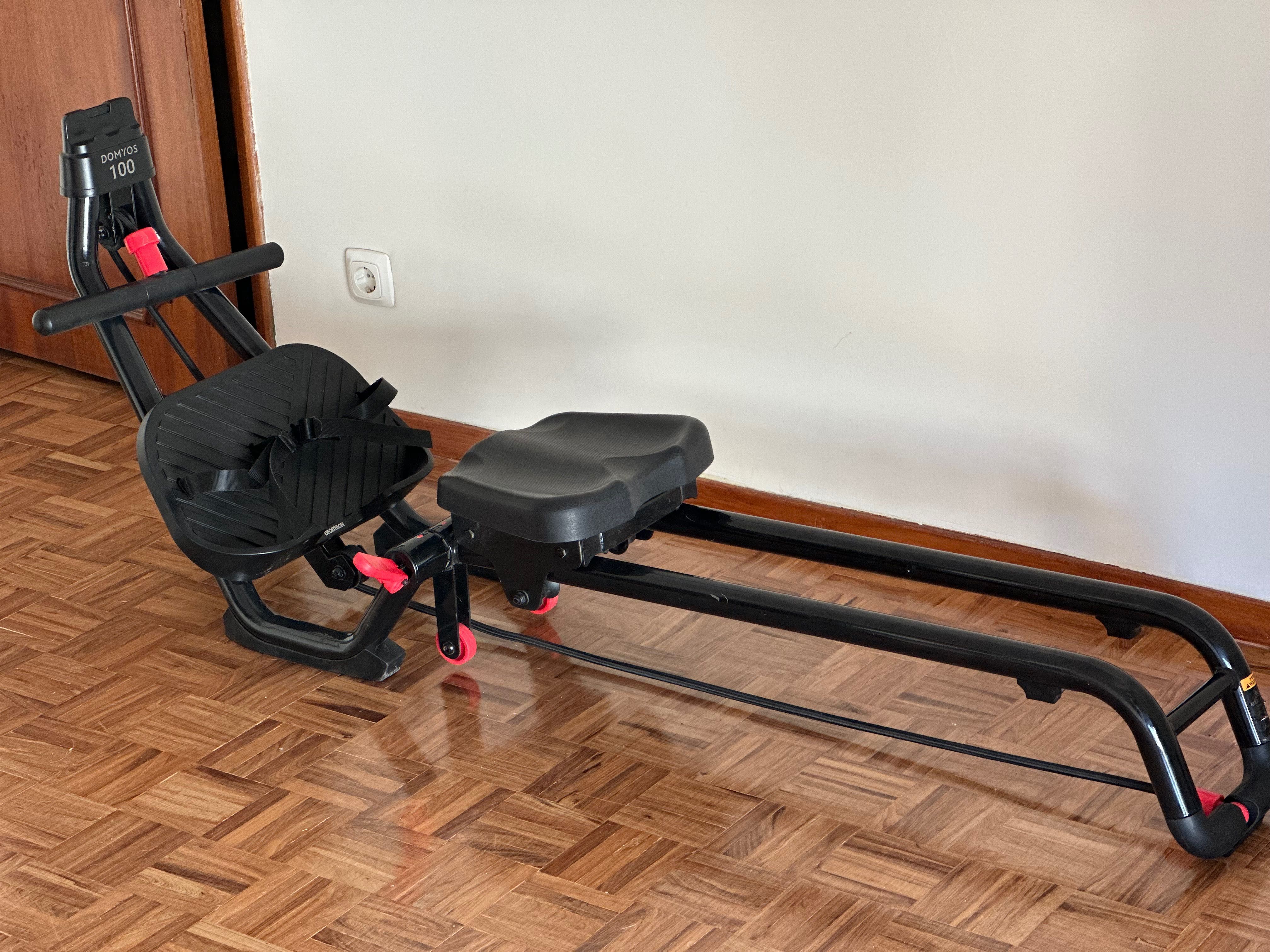 DOMYOS
Máquina de Remo Dobrável 100