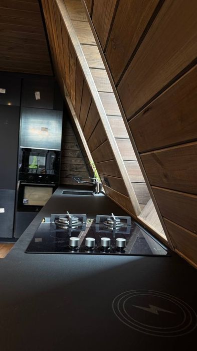 Еко-дім A-FRAME в Бучі - авторський проект з дизайнерським ремонтом!