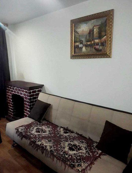 Продам 2-к квартиру в центральному районі міста!