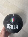 pilka Italia nie napompowana