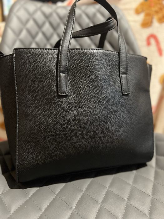 Класична сумка! Вмістка!