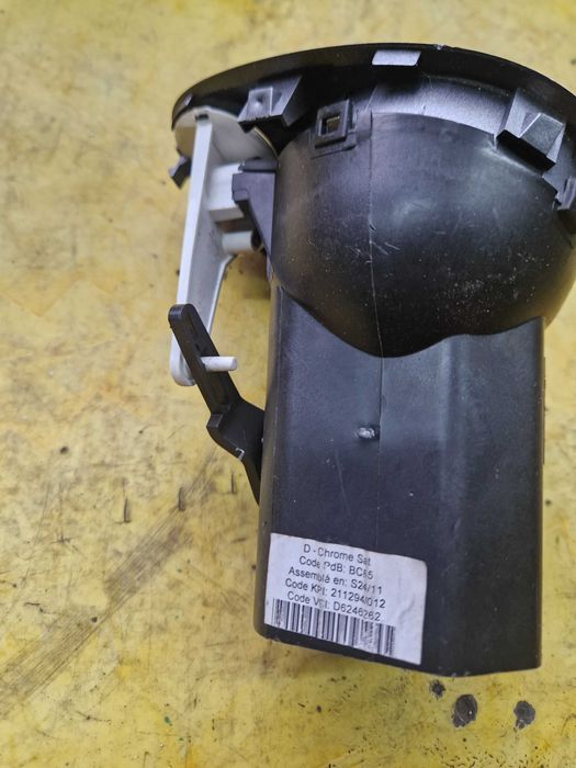 Kratka Nawiewu Renault Clio III Fl Prawa 220.410