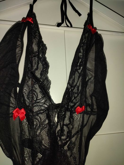 Bielizna erotyczna plus size, otwarta