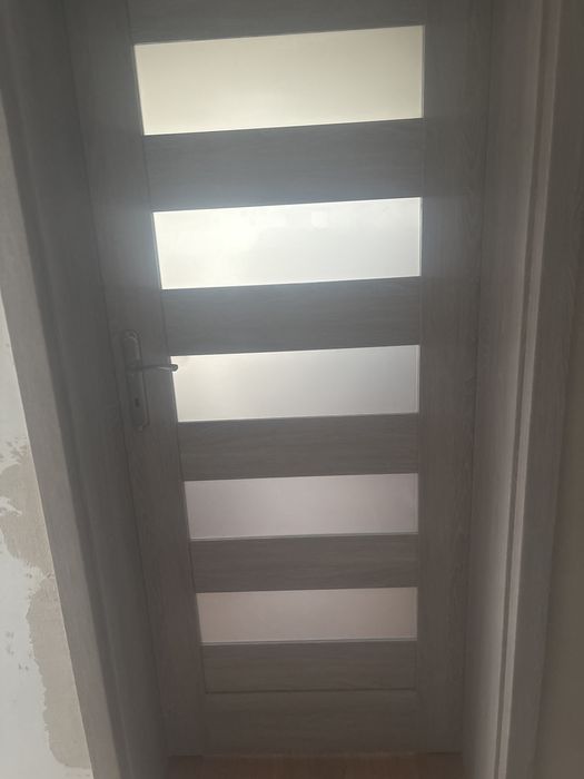 Nowe drzwi z futruna