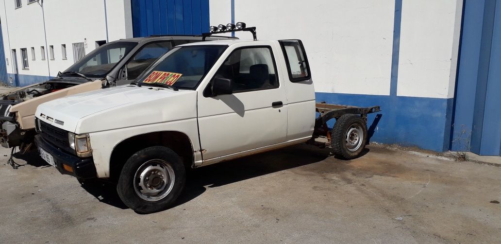 Nissan d21 king cab chassi com documentos  motor cabine