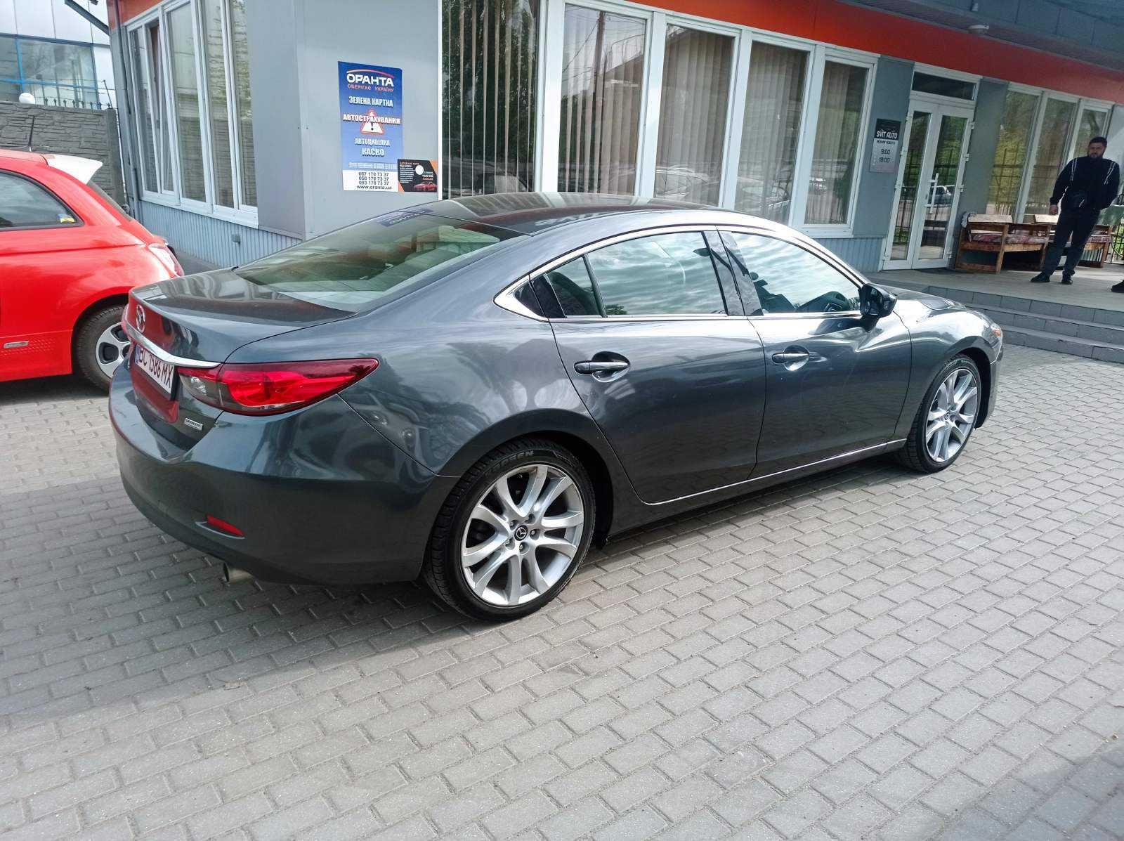 Mazda 6 2013 року 2,5 л./бензин