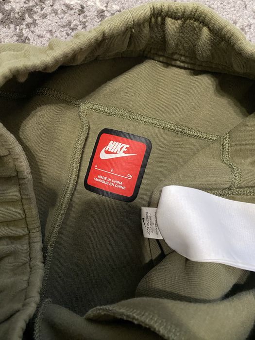 Nike tech fleece хакі кольору нові колекції С розмір
