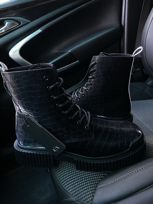 Черевики Armani 40
