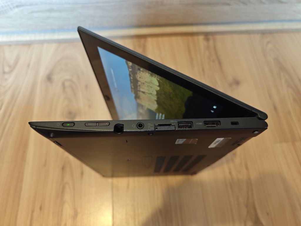 Lenovo ThinkPad Yoga 260, i5-6300U, 8GB RAM, 240GB SSD, dotyk Full HD